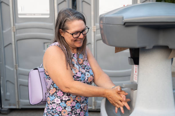 Best Portable toilet rental cost  in Roaming Shores, OH